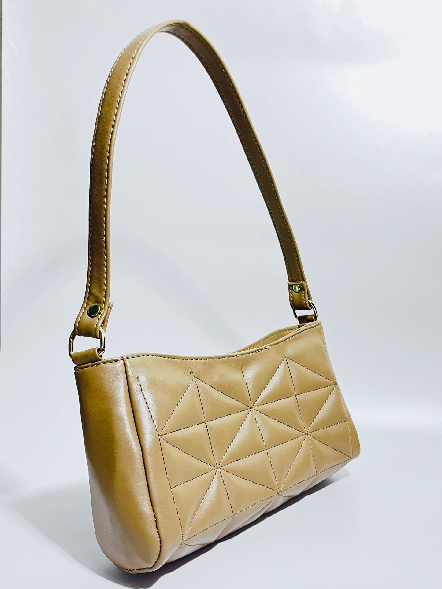 EVERYDAY SHOULDER BAG