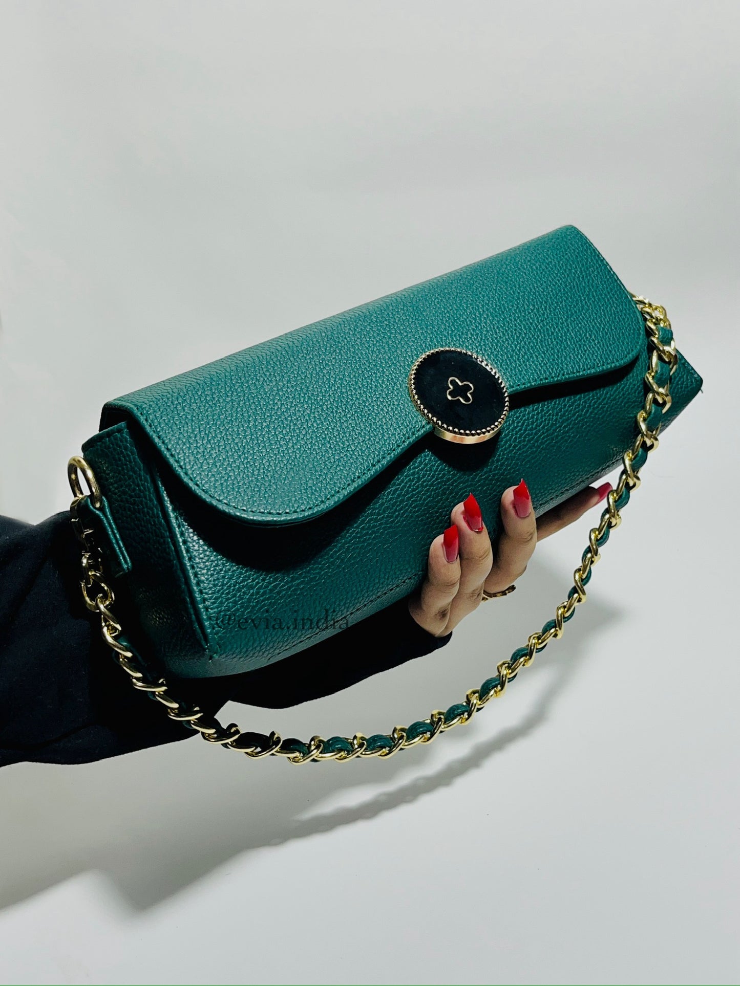 Camelia Baguette Bag