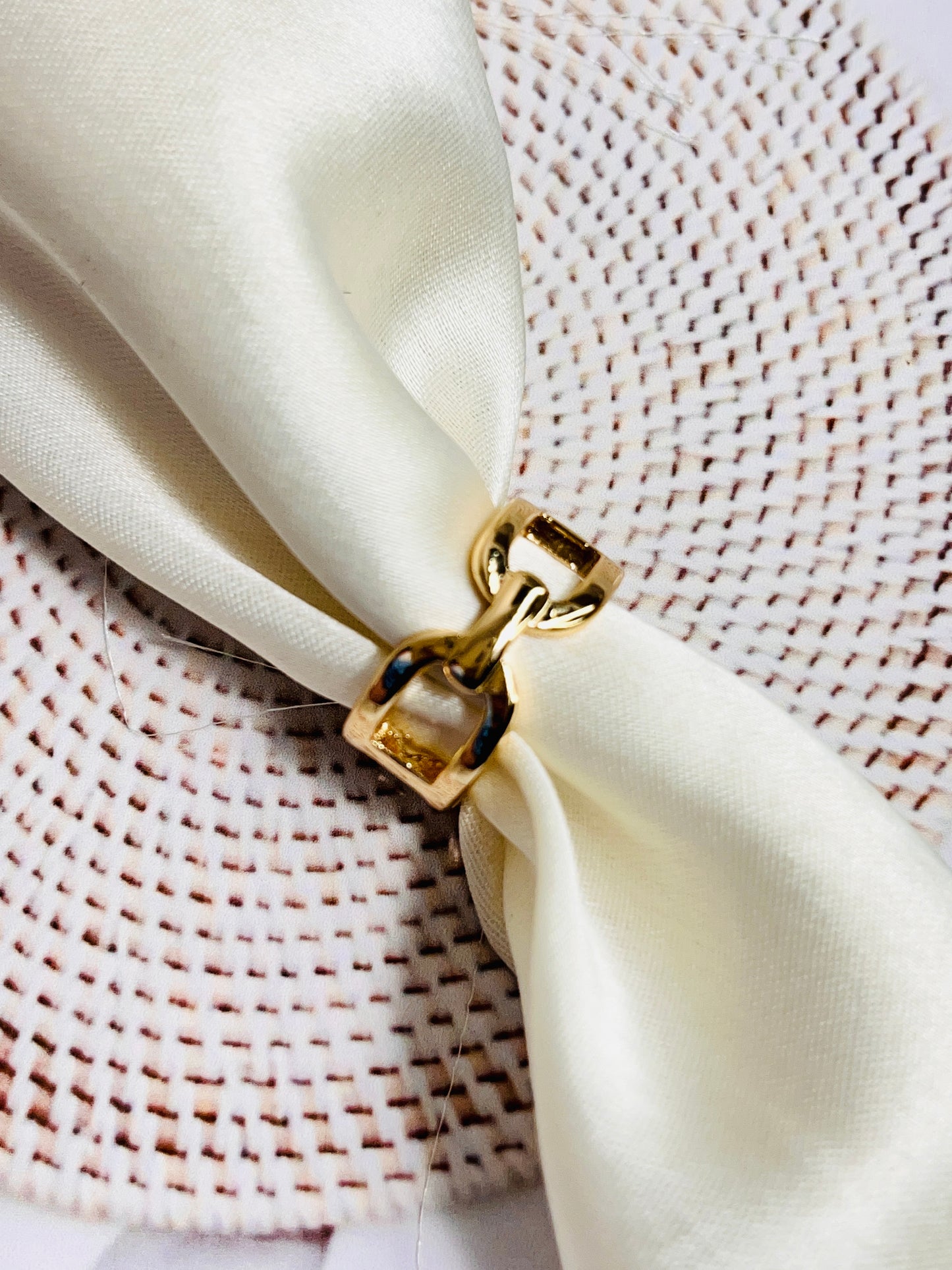 Avery Ring