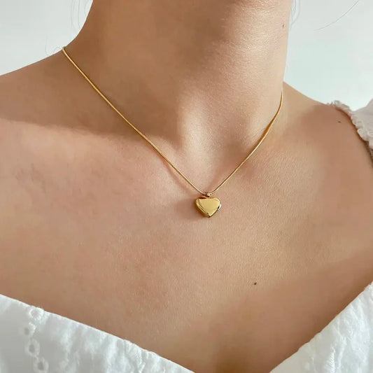Amore Necklace