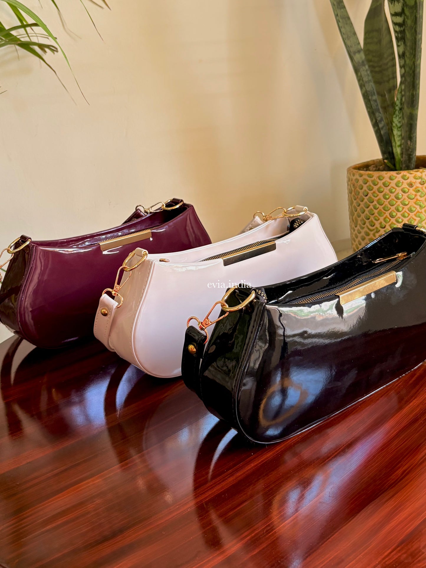 Esti Baguette Bag with Sling belt