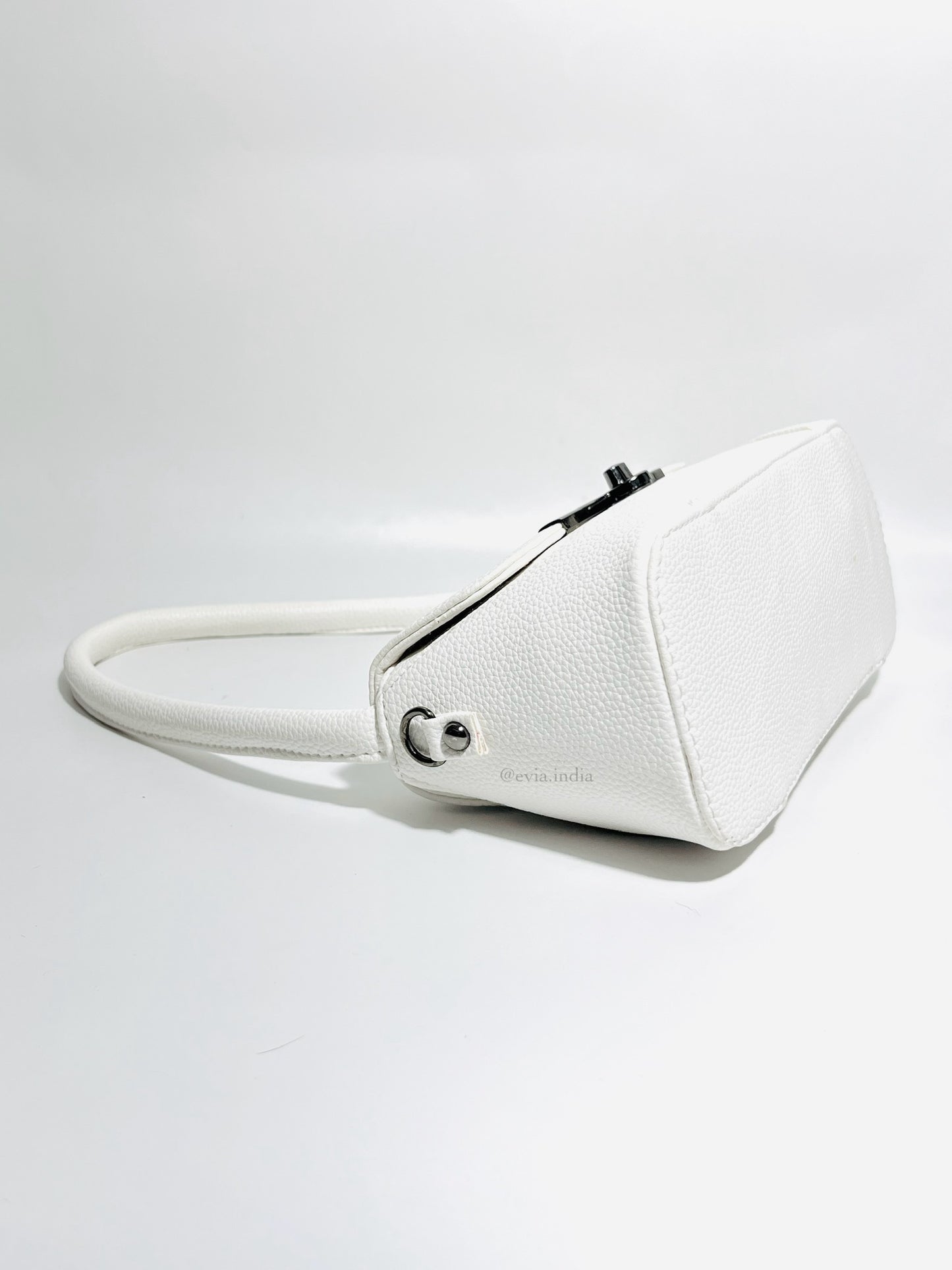 Isabellla Baguette Bag