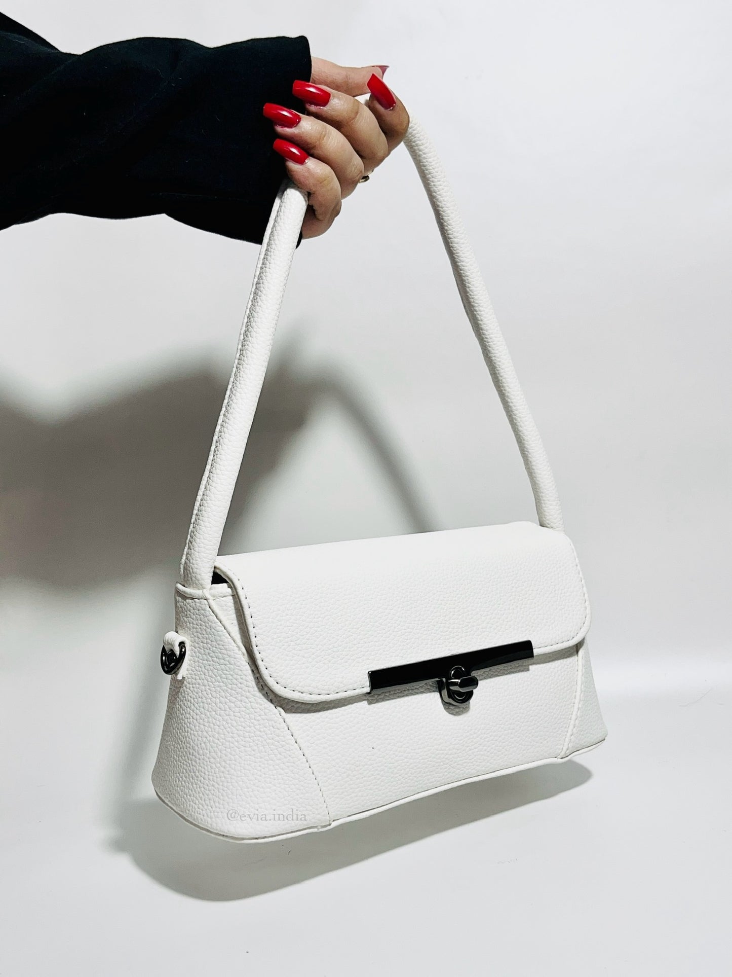 Isabellla Baguette Bag